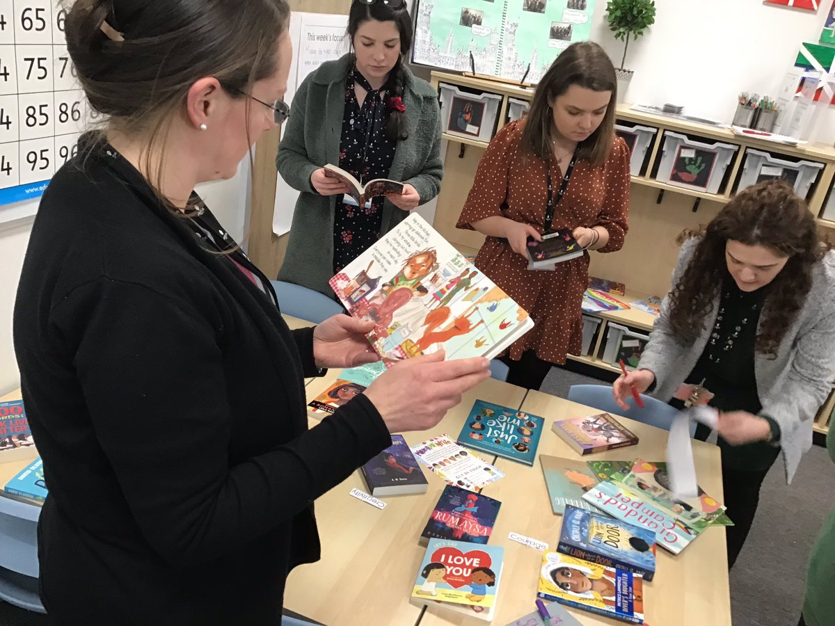 CheadleHulmePri's tweet photo. Such a buzz in this afternoon’s Professional Learning Meeting as we spent some quality time exploring new and diverse texts to enrich our ever-evolving curriculum! #CHPSreading #CHPSRightsRespecting https://t.co/E3OHusbm1o