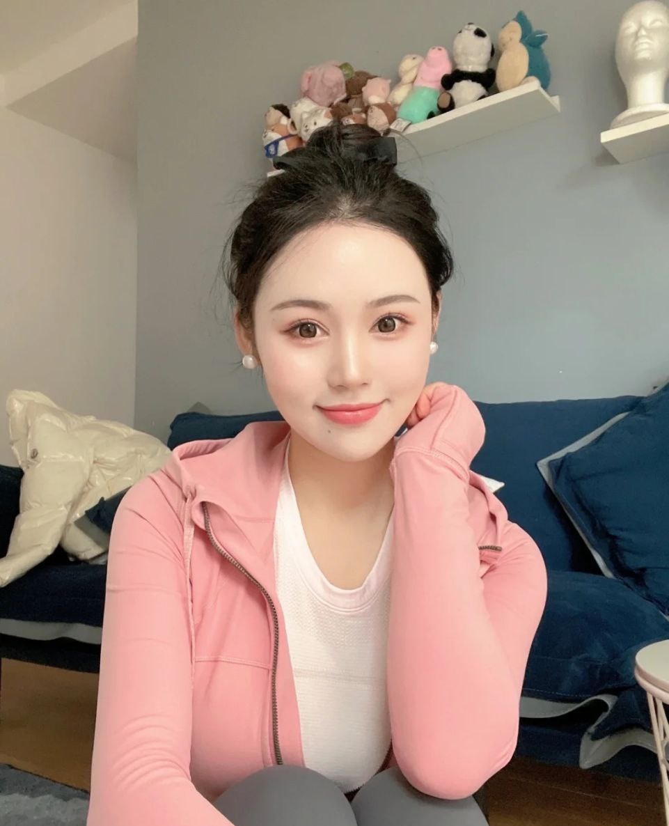 Jennife254698's tweet image. You can do yoga at home