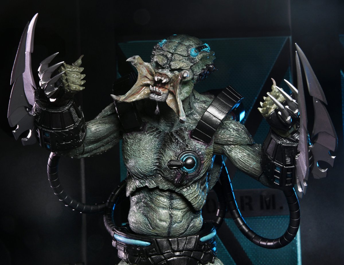 Сердце хищника. Predator concrete jungle neca. Neca predator 2022. Хищник берсеркер без маски. Сердце хищника.