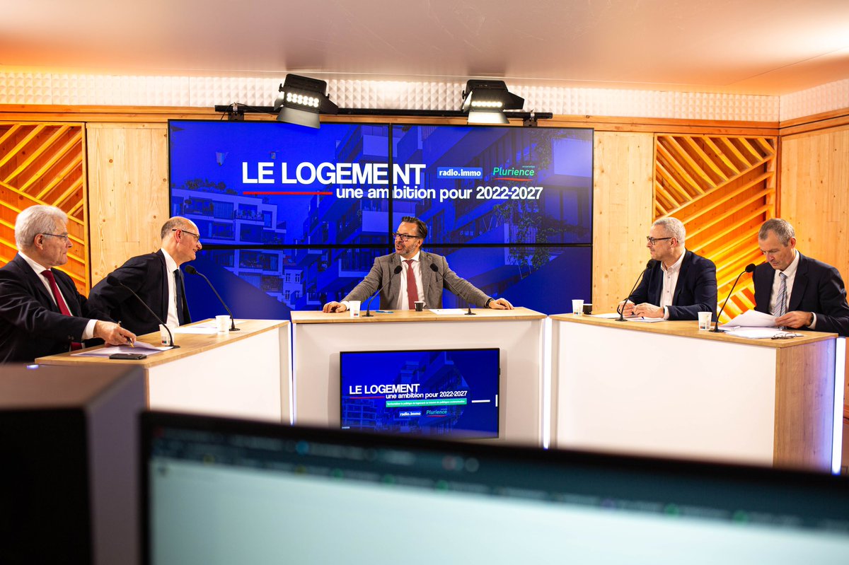 Yann Dubosc (@yannduboscbussy) on Twitter photo Mardi sur les plateaux de <a href="/radioimmo/">radio.immo</a> animés par mon ami <a href="/slevywebradios/">Sylvain radio.immo</a> pour une émission sur les politiques de logement. Merci à Plurience pour l’organisation de cette rencontre très riche. <a href="/JPDugoinClement/">J-P Dugoin-Clément</a> #maire #contractualisation #logement #territoires Mardi sur les plateaux de <a href="/radioimmo/">radio.immo</a> animés par mon ami <a href="/slevywebradios/">Sylvain radio.immo</a> pour une émission sur les politiques de logement. Merci à Plurience pour l’organisation de cette rencontre très riche. <a href="/JPDugoinClement/">J-P Dugoin-Clément</a> #maire #contractualisation #logement #territoires