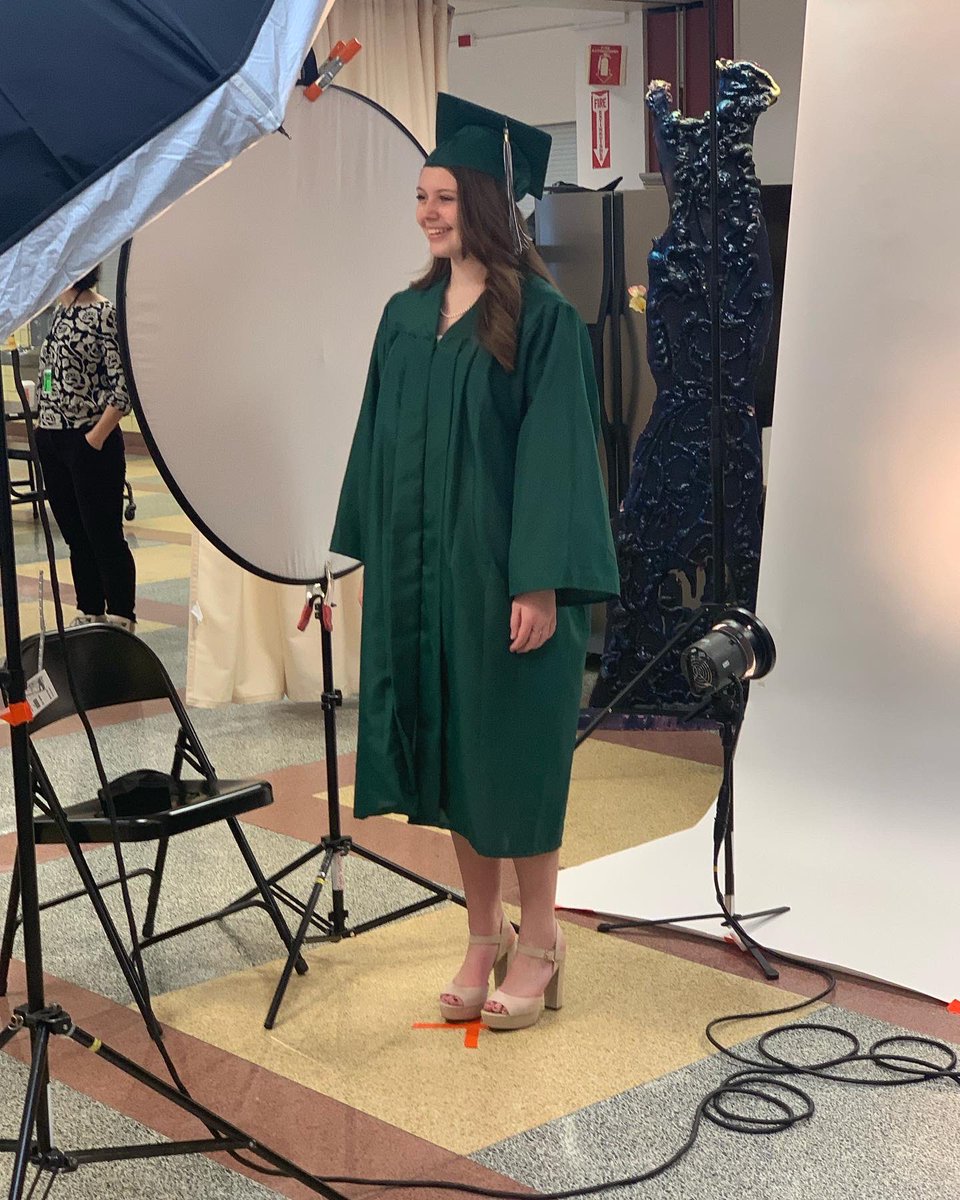 FXWChicago's tweet photo. Parents, ready or not Graduation Day is June 12. 

Your kids? They’ll be ready. #fxwstrong https://t.co/WOrmRCKLk6