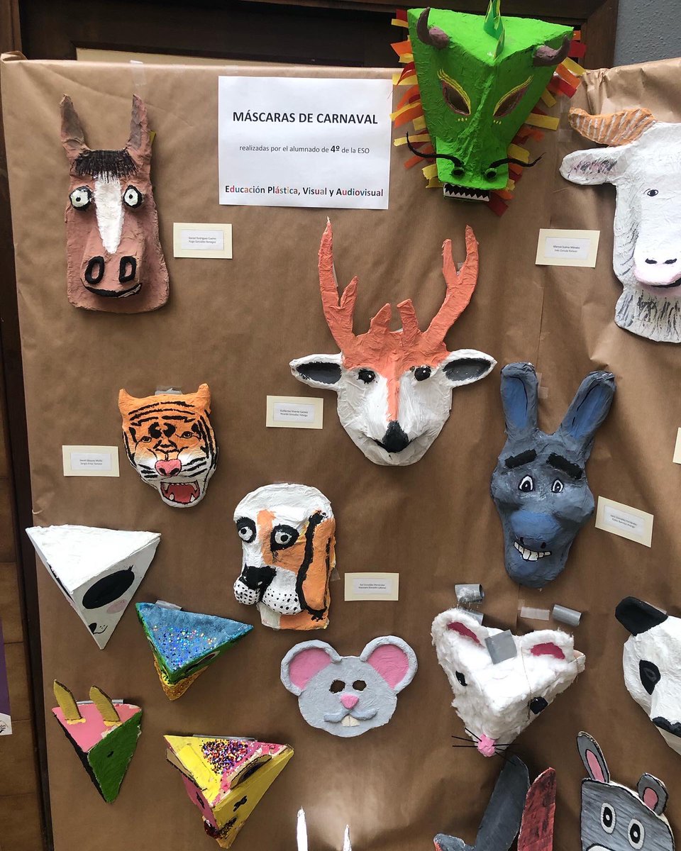 Máscaras para carnaval en <a href="/iesisladeva/">IES Isla de la Deva</a>, creadas por alumnado de 4º de ESO. Gracias a ellos/as y al profesorado de plástica! Magnifico trabajo! #Carnaval