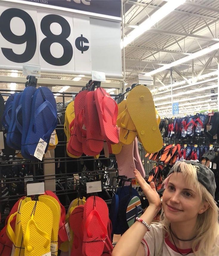 paramorecontext's tweet image. 