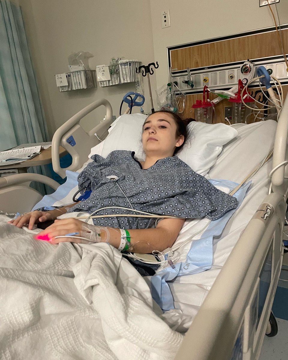 BentbutB's tweet photo. Here are some pictures of me waking up in the PICU and getting out of bed for the first time and sitting in a chair for the the first time too. I had amazing nurse’s in the PICU! #scoliosisstrong #scoliosissurgery #scoliosisawareness #vbtsurgery https://t.co/sUSSIi4zX1