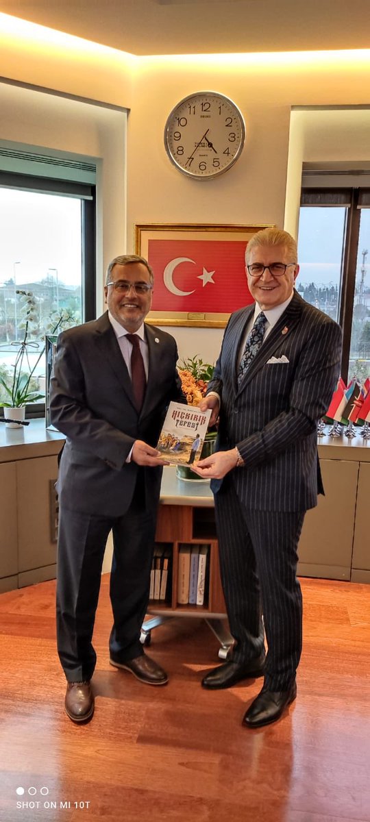 drmaydin's tweet photo. Milli Bayrak Taşıyıcımız THY’nın Yönetim ve İcra Kurulu Bşk.lığına seçilen https://t.co/XLFqnKEtjf.Ahmet Bolat Bey’i makamında ziyaret ettik.Allah hayırlı hizmetler nasip eder inşallah. 

@bilkolejleri @csuedutr @IAUKampus @TK_TR @TurkishAirlines https://t.co/NMnkN4hVQU