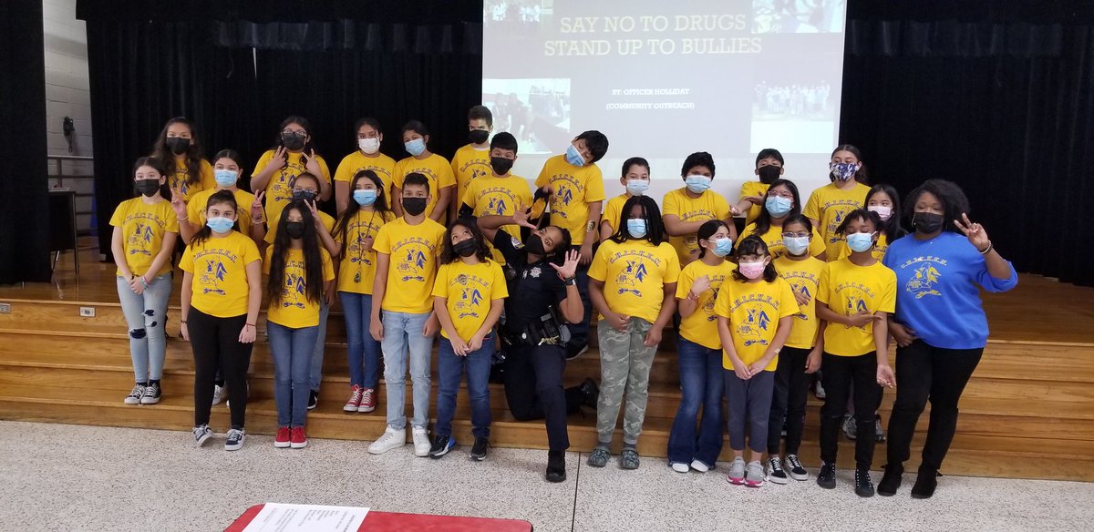 WEwildcatPE's tweet photo. @WilsonES_AISD 5th grade 🐤chicken club meeting lead by officer Holiday of @AldinePolice Dept.  Great presentation inspiring the children of the future to be drug free and to stop bullying!! @drgoffney @DrCrystalWatson #Weshine. https://t.co/gEe0F8FPRm