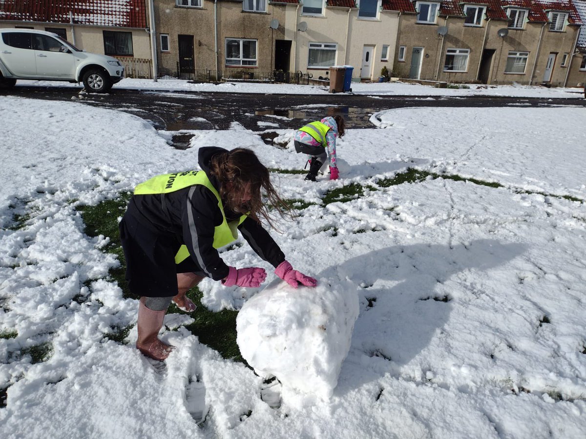 PitlessiePS's tweet photo. We had so much fun this morning making the most of outdoor wintery play! โ๏ธ โ๏ธ #LearningIsPlay #PlayIsLearning https://t.co/twEB7bCsoQ