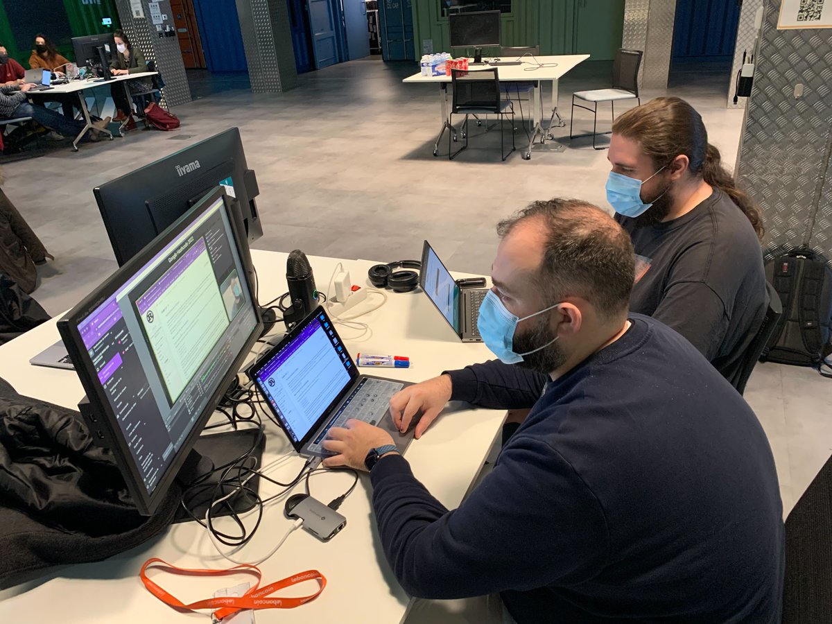 leboncointech's tweet image. Aujourd&apos;hui 3 équipes @leboncoineng participent au #HashCode 2022 de @Googledevs !