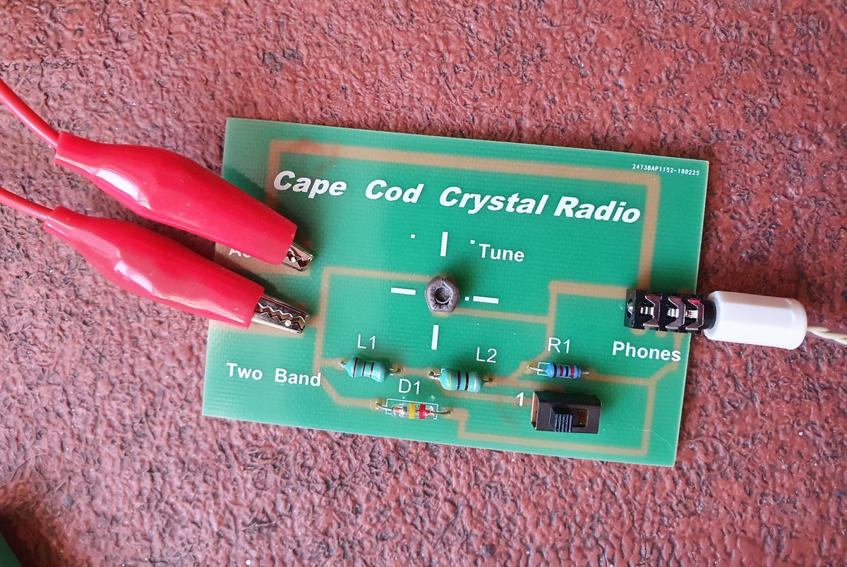 driverfilmsSW's tweet photo. After sitting on a shelf for years, I've finally built a #CrystalRadio kit. #Soldering #KitRadio #Batteriesnotincluded #NoBatteries https://t.co/yDbYNfxQPB