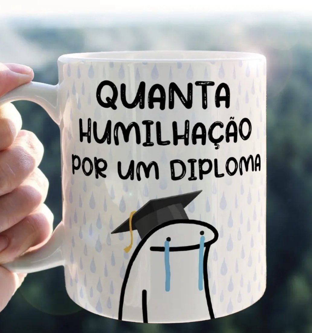 luhdolucco's tweet photo. A imagem que me representava quando estava enlouquecendo com o TCC https://t.co/qW7FxgW0DV