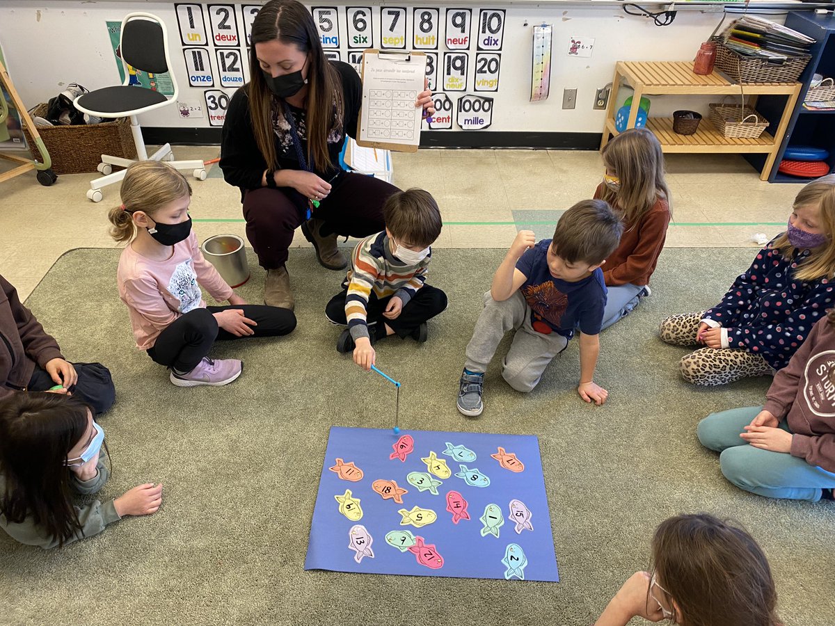 SQElearning's tweet photo. Different ways to learn math using   a variety of manipulatives and Apps. @SeatoSkySD48 https://t.co/TJdK7WNwSq