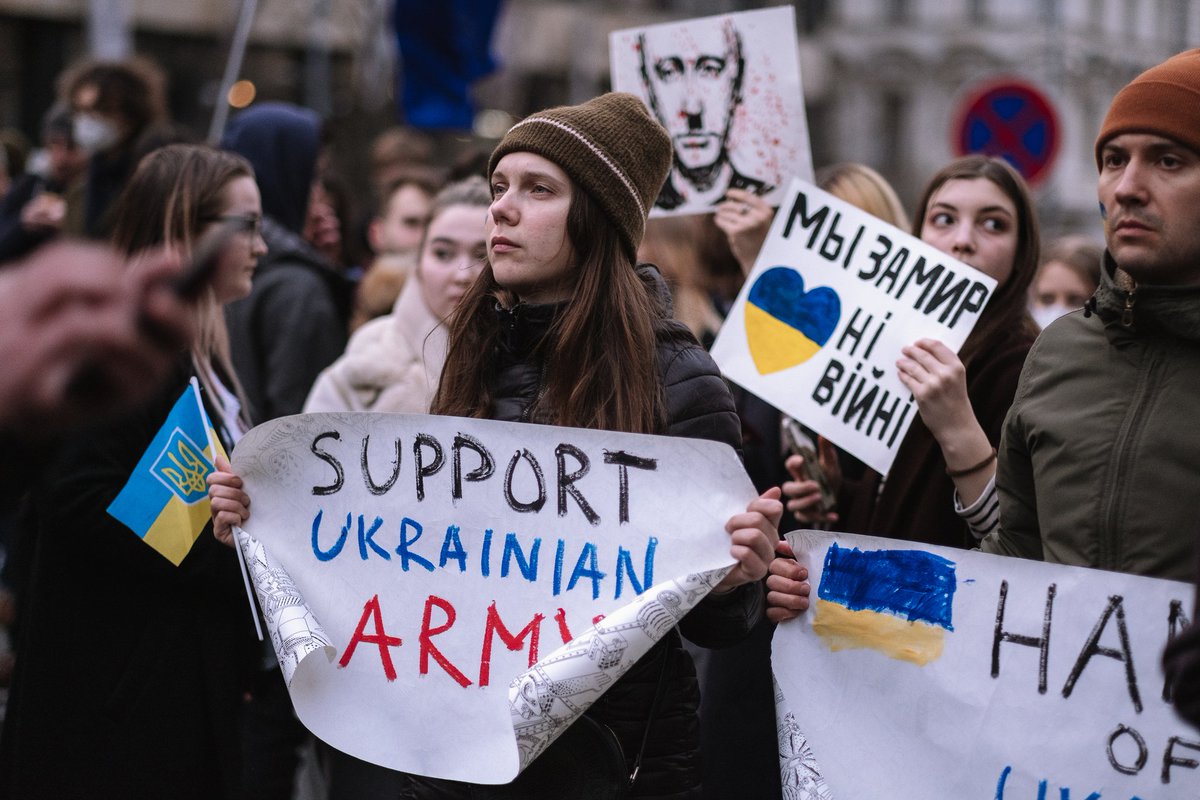 ladlitko's tweet image. 24.02 17:00, Václavské Náměstí, Praha #UkraineRussia