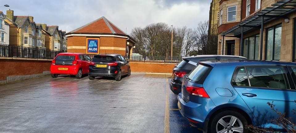 Mandy_x_Moo's tweet photo. @AldiUK I give up! Sick to death of inconsiderate people parking like this, makes it hard for us disabled drivers! Have sent numerous photos of this occurring #StAnnes https://t.co/si63rOmA9y