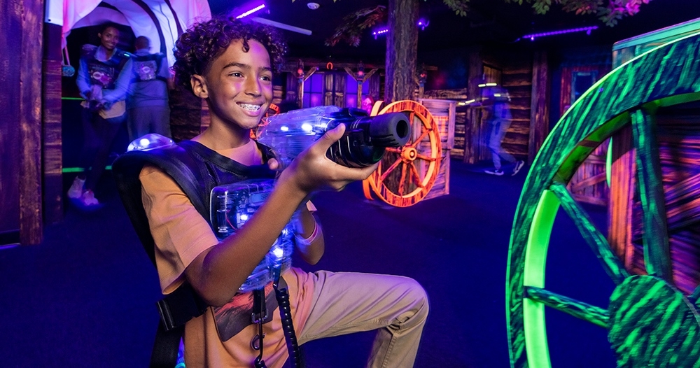 WildernessWI's tweet image. Who is the best sharp shooter in your family when it comes to our Lost Cabin Laser Tag?

It's  part of our Fun Pass. Save $3 per pass if you buy them in advance through My Reservation.

#funpass #wisconsindells #wisdells #wisconsin #waterpark #waterslide #familyfun #familytravel