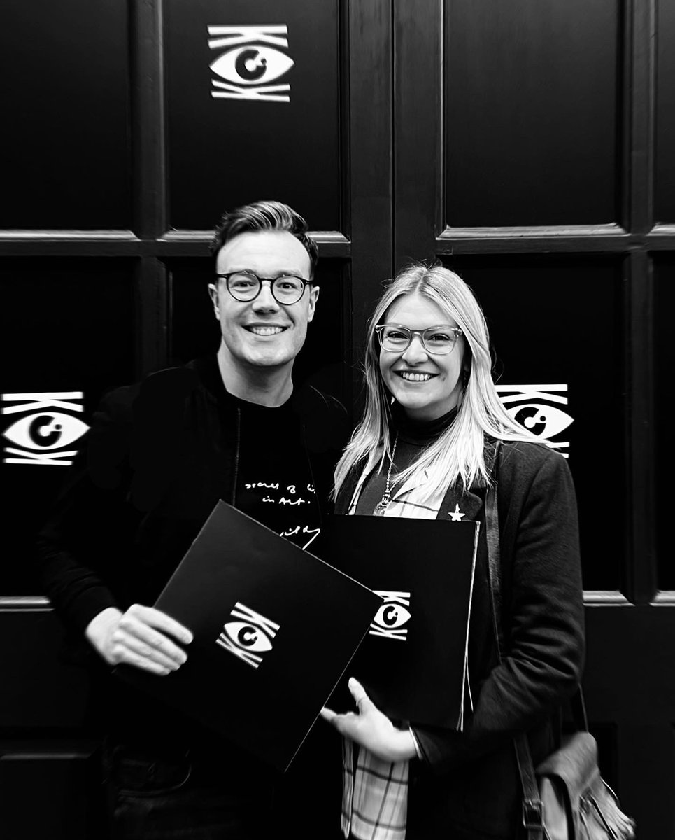 We left our troubles outside…  

✖️ #KitKatClub ✖️