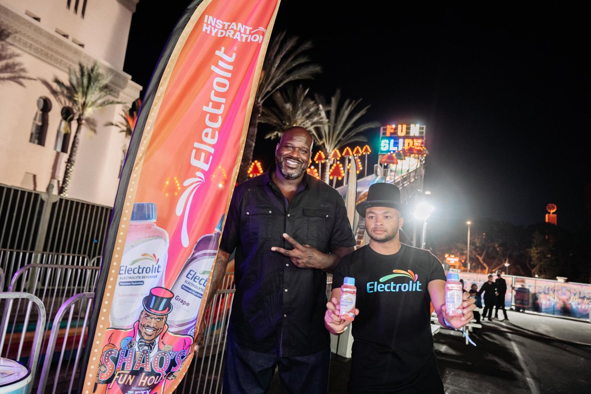 .@Shaq-approved Hydration! 💦 Thanks <a href="/Electrolit/">Electrolit</a> for being the official hydration drink of Shaq’s Fun House! #LiveHydrated
