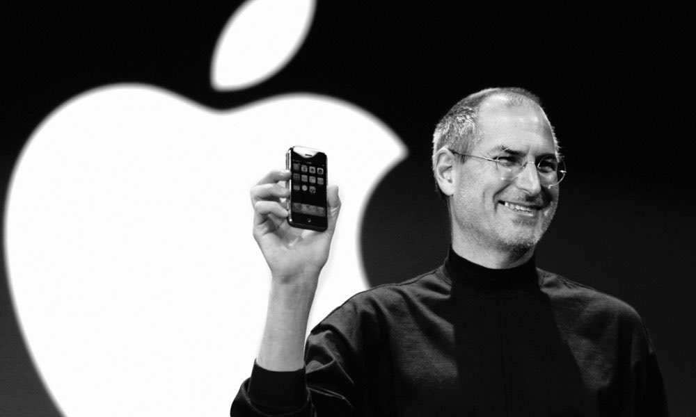 AppliedMagix's tweet photo. Today, we are remembering #SteveJobs on what would have been his 67th birthday.
 
"Great things in business are never done by one person. They're done by a team of people." Happy Birthday Steve 🍎 https://t.co/HymKjyg5b5