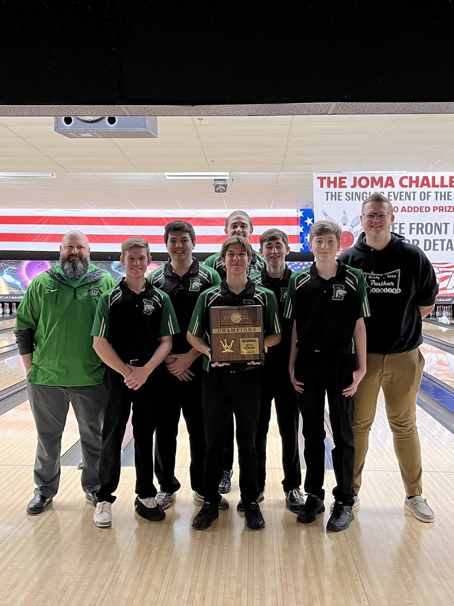 e_m_hedden's tweet photo. Derby Panther Boys Bowling are your 1st Place Regional Champs!! 💚🎳🐾@BowlingDerby @DerbyAD @Derby_Sports @DHS_Panthers https://t.co/ZM2xfZazyx