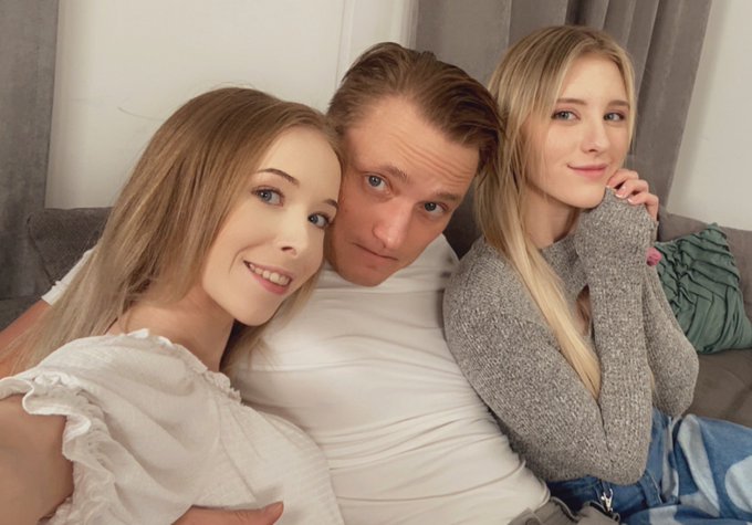 Met my porn twin today 🥰💕 she&rsquo;s so cute @ocean_nata https://t.co/k37TR2Q1KA<a class="tags" href="/tag/ocean_nata">@ocean_nata</a>