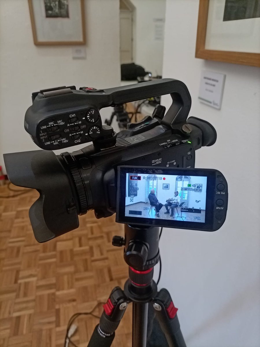 SistemaMich's tweet photo. Nuestras cámaras han sido testigo del pequeño concierto que grabamos con el jazzista Juan Alzate desde el Museo de Arte Contemporáneo "Alfredo Zalce", gracias por ser parte de nuevos proyectos que se están cosechando.
#SMRTV #TelevisiónPública #Michoacán #Jazz #MACAZ https://t.co/CDyesae4Pk