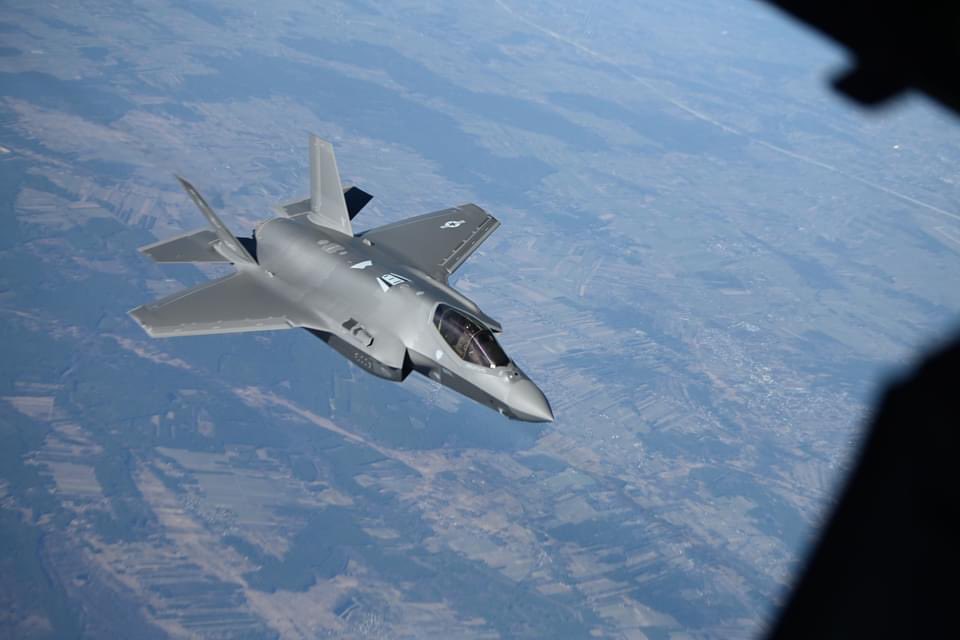 Third Air Force (@thirdairforce) on Twitter photo Six <a href="/usairforce/">U.S. Air Force</a> F-35s forward deployed to the Baltic Sea and Black Sea regions today in support of <a href="/NATO/">NATO</a>βs collective defense.
More details here: go.usa.gov/xzxwC
<a href="/HQUSAFEAFAF/">USAFE-AFAFRICA</a> Six <a href="/usairforce/">U.S. Air Force</a> F-35s forward deployed to the Baltic Sea and Black Sea regions today in support of <a href="/NATO/">NATO</a>βs collective defense.
More details here: go.usa.gov/xzxwC
<a href="/HQUSAFEAFAF/">USAFE-AFAFRICA</a>