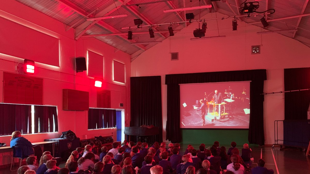 MicklefieldPrep's tweet photo. Thank you to Friends of Micklefield for sponsoring the live-streaming from @carrotprod during our theme week. Workshops have also taken place, the photos show Year 3 following a Jim Parkin tutorial on how to make a penguin, the results are brilliant!! ๐๐ง๐
#AmazingLives https://t.co/7AxfnUACLC
