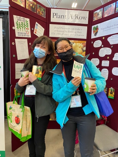 CompostCanada's tweet photo. A visit from team members of the magnificent Niagara Parks School of Horticulture just visited us @ofvc1. The school has such a great way to learn with students becoming leaders in our green industry. Check out their program https://t.co/Z6kS9przMT
#ofvc2022
#compost
#SoilHealth https://t.co/xgSD7sFhej