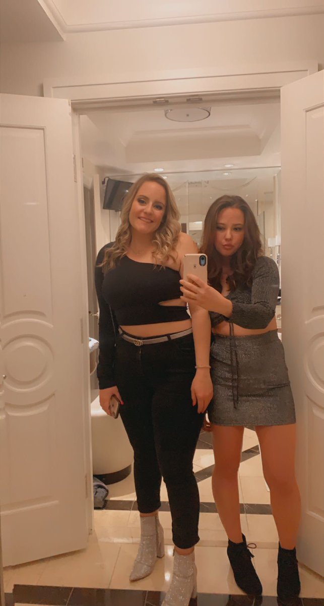 Jess_Tee_'s tweet photo. It’s Vegas vibes https://t.co/zTiZqeH9kf