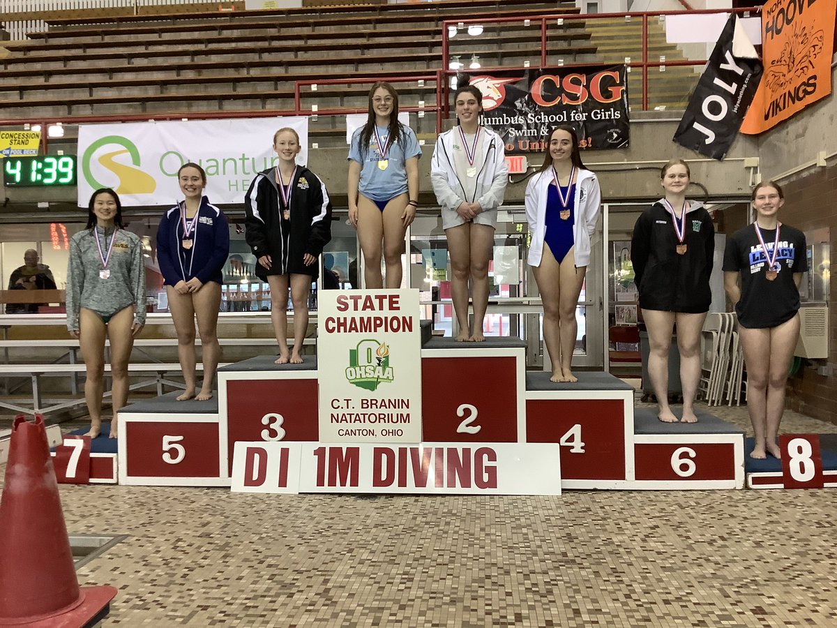 OHSAASports's tweet photo. 🏊‍♂️🏊‍♀️#OHSAA STATE DIVING: Congratulations to the 2022 Girls Division I Diving State Champion Cincinnati Walnut Hills’ Elizabeth Noble with a score of 491.80!🏆 https://t.co/TD5DPBA4tW