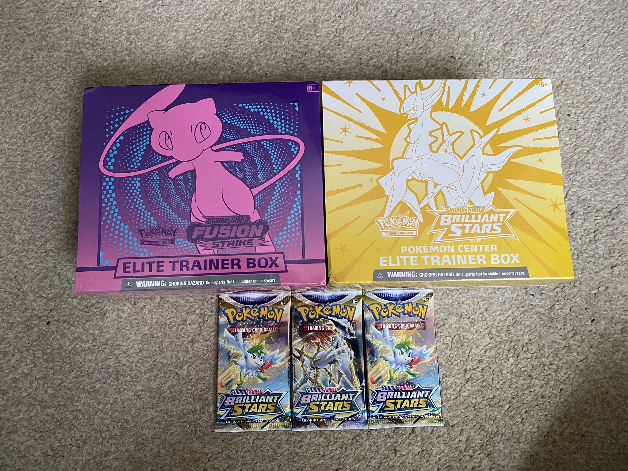 Joe Merrick ar Twitter: "Huge thanks to @PokemonNewsUK for the #gifted  Brilliant Stars Pokémon Center exclusive ETB, and the Fusion Strike ETB.  Got some decent pulls with this, not bad at all #
