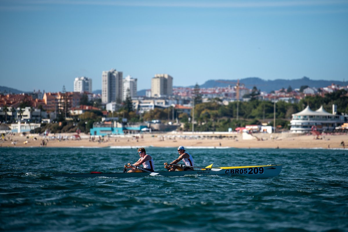 Riding the waves into the end of the week... 🌊

Here at #Swift, we don't limit ourselves to rivers - find out how you can get started with coastal rowing using our all-purpose shells at rowingcentre.co.uk
