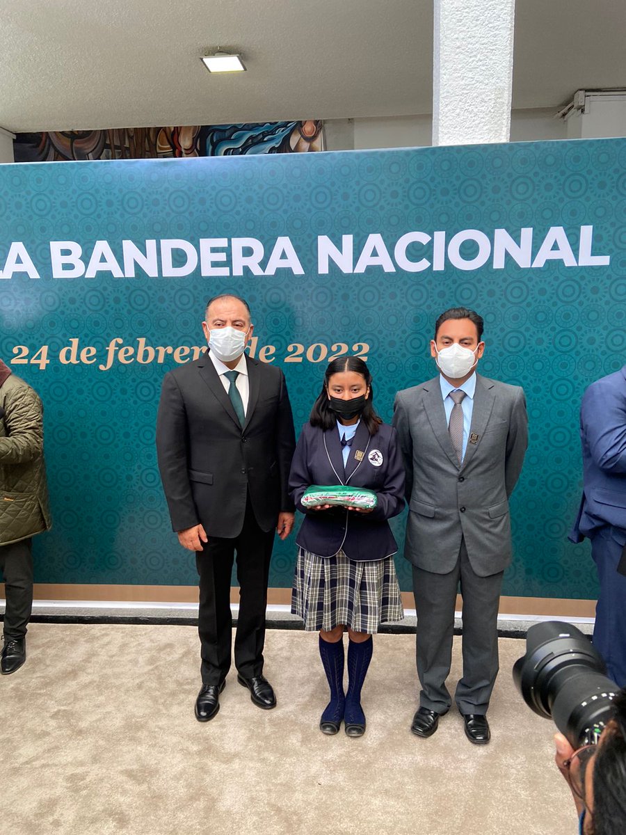 epo342's tweet photo. EPO 342 presente en entrega de banderas, conmemoración del día de la bandera https://t.co/hAqzlMMDi6