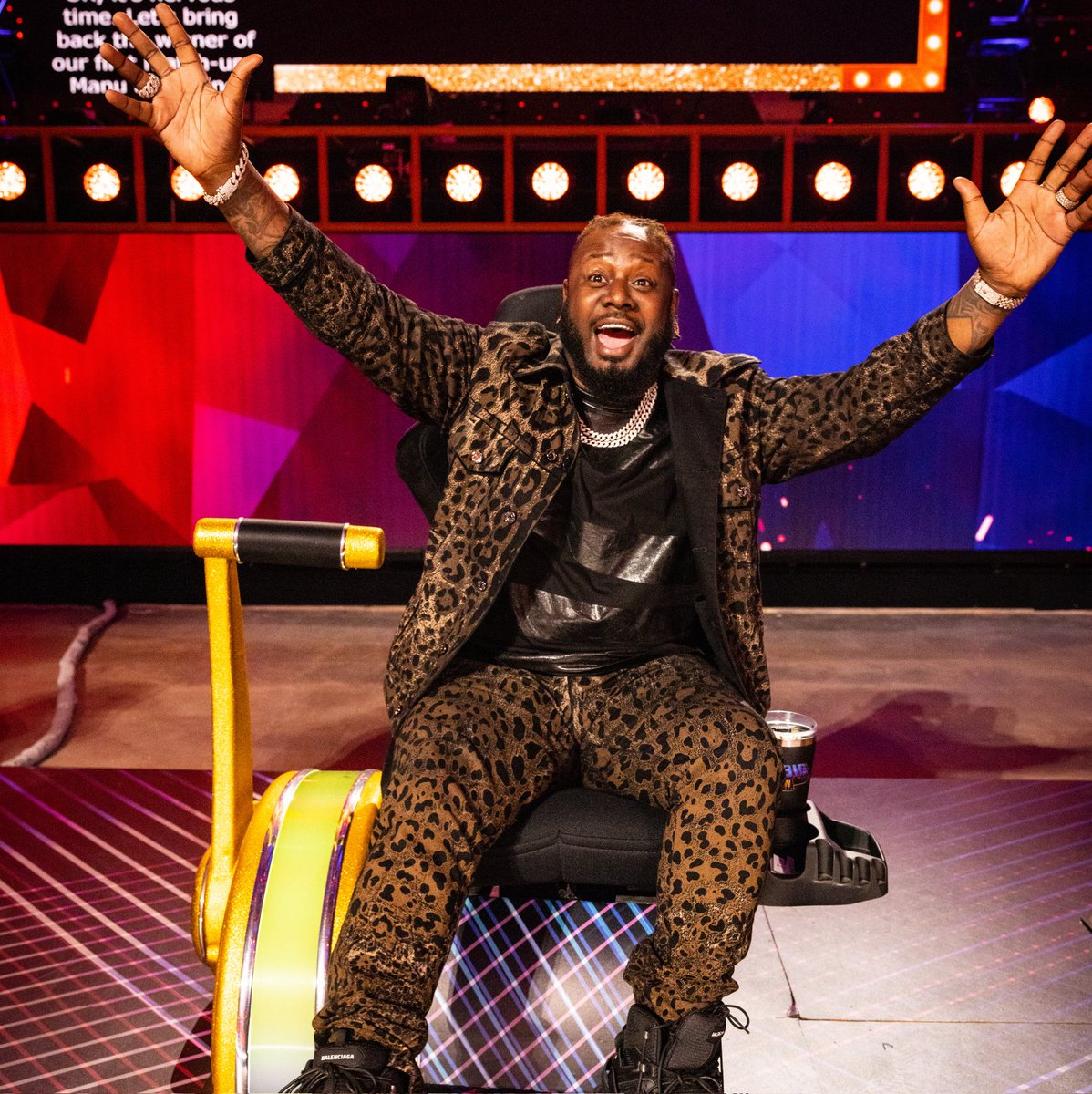 Jump out you're seat tonight with T-Pain @tpain
on The GoBigShowTBS @gobigshowTBS
This week’s contestants are:

Amazing Sladek: <a href="/amazingsladek/">The Amazing Sladek!</a>

Horse: @nastythehorse

Tori Boggs: @snorib

Fernando Velasco:<a href="/fernandovmagic/">Fernando Velasco</a>

James Carter: @carterfmx

Lina Liu <a href="/UmbrellaLinaa/">Umbrella Lina</a>