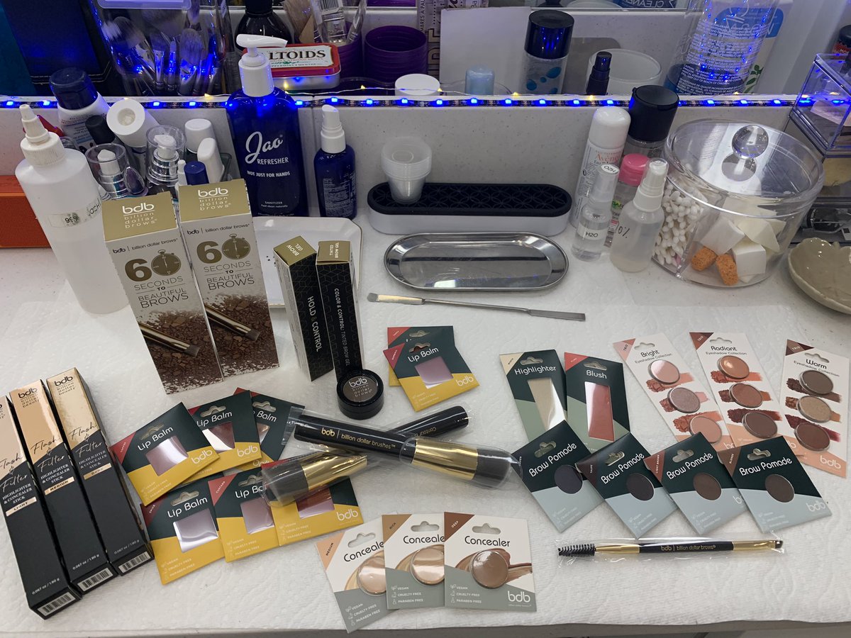 LeslieJGraham's tweet photo. Big shout out to #billiondollarbrows for their generosity with gratis on Shōgun! 👏🏻👏🏻👏🏻👏🏻👏🏻#billiondollarbeauty https://t.co/WaG17eTo2L