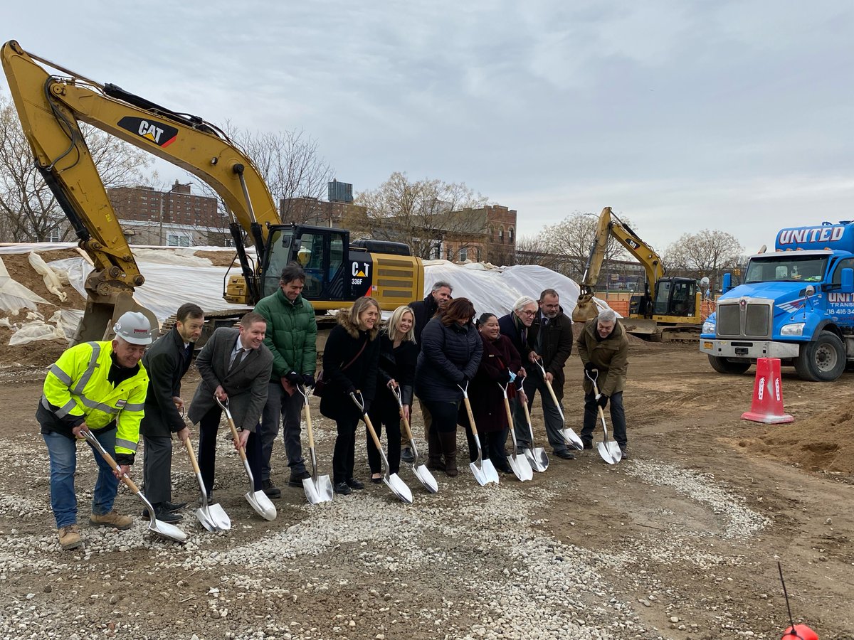 theNetworkNY's tweet image. Congratulations @HELPUSA on today&apos;s HELP ONE&apos;s building A and B groundbreakings. These future affordable and #supportivehousing residences will bring 255 affordable and supportive apartments — including 153 supportive — to East New York. #SupportiveHousingSavesLives #EndHomeless