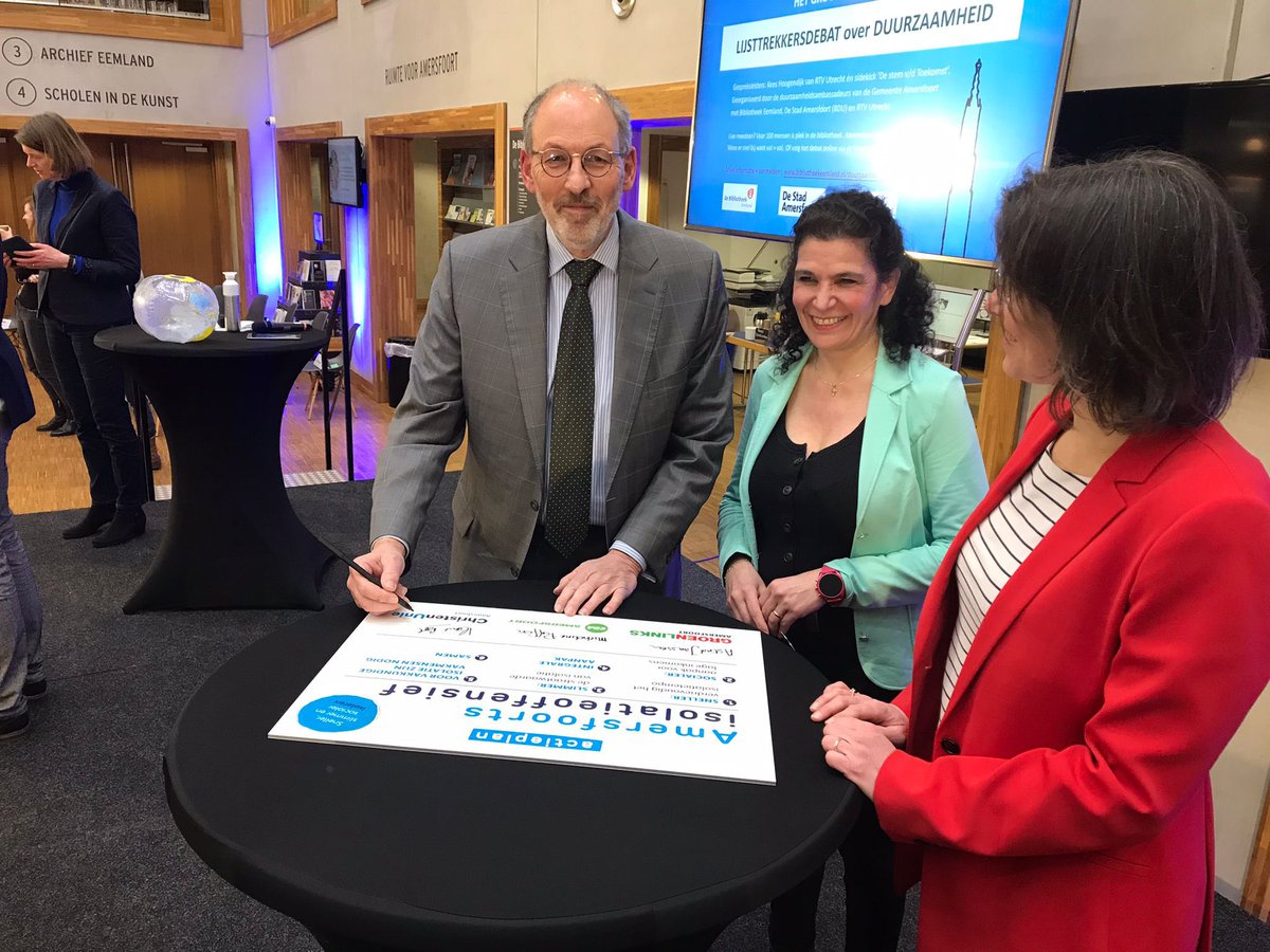 ChristenUnie Amersfoort (@cuamersfoort) on Twitter photo <a href="/CUAmersfoort/">ChristenUnie Amersfoort</a>, <a href="/GLAmersfoort/">GroenLinksAmersfoort</a> en <a href="/CDAAmersfoort/">CDA Amersfoort</a> ondertekenen Amersfoorts Isolatieoffensief! Een actieplan voor snellere, slimmere en socialere aanpak van woningisolatie.
#Amersfoorts #isolatieoffensief #slimmer #sneller #socialer <a href="/CUAmersfoort/">ChristenUnie Amersfoort</a>, <a href="/GLAmersfoort/">GroenLinksAmersfoort</a> en <a href="/CDAAmersfoort/">CDA Amersfoort</a> ondertekenen Amersfoorts Isolatieoffensief! Een actieplan voor snellere, slimmere en socialere aanpak van woningisolatie.
#Amersfoorts #isolatieoffensief #slimmer #sneller #socialer