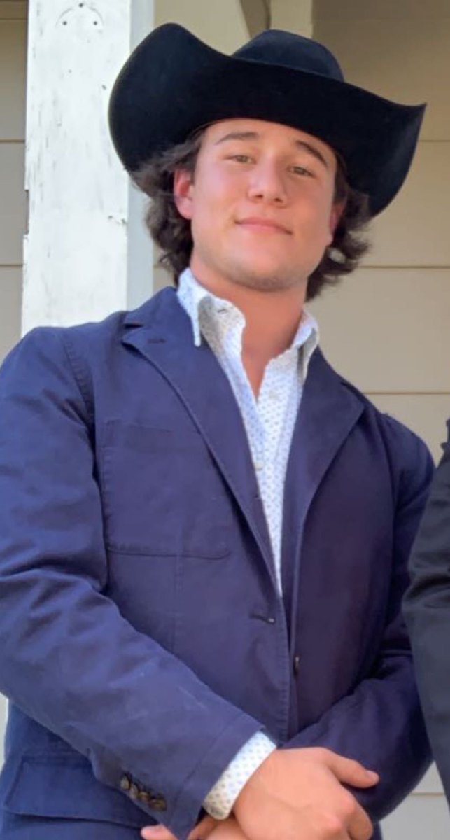 Alpha Gamma Rho ΒΣ tweet media