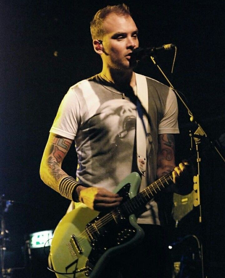  Happy birthday, Matt Skiba!    