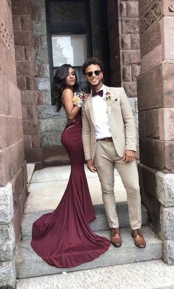 اطمئن وكن على يقين أن هناك شيء ينتظرك بعد الصبر ليُبهرك ويُنسيك مرارة الألم ، ذاك وعد ربي "وبشر الصابرين❤️