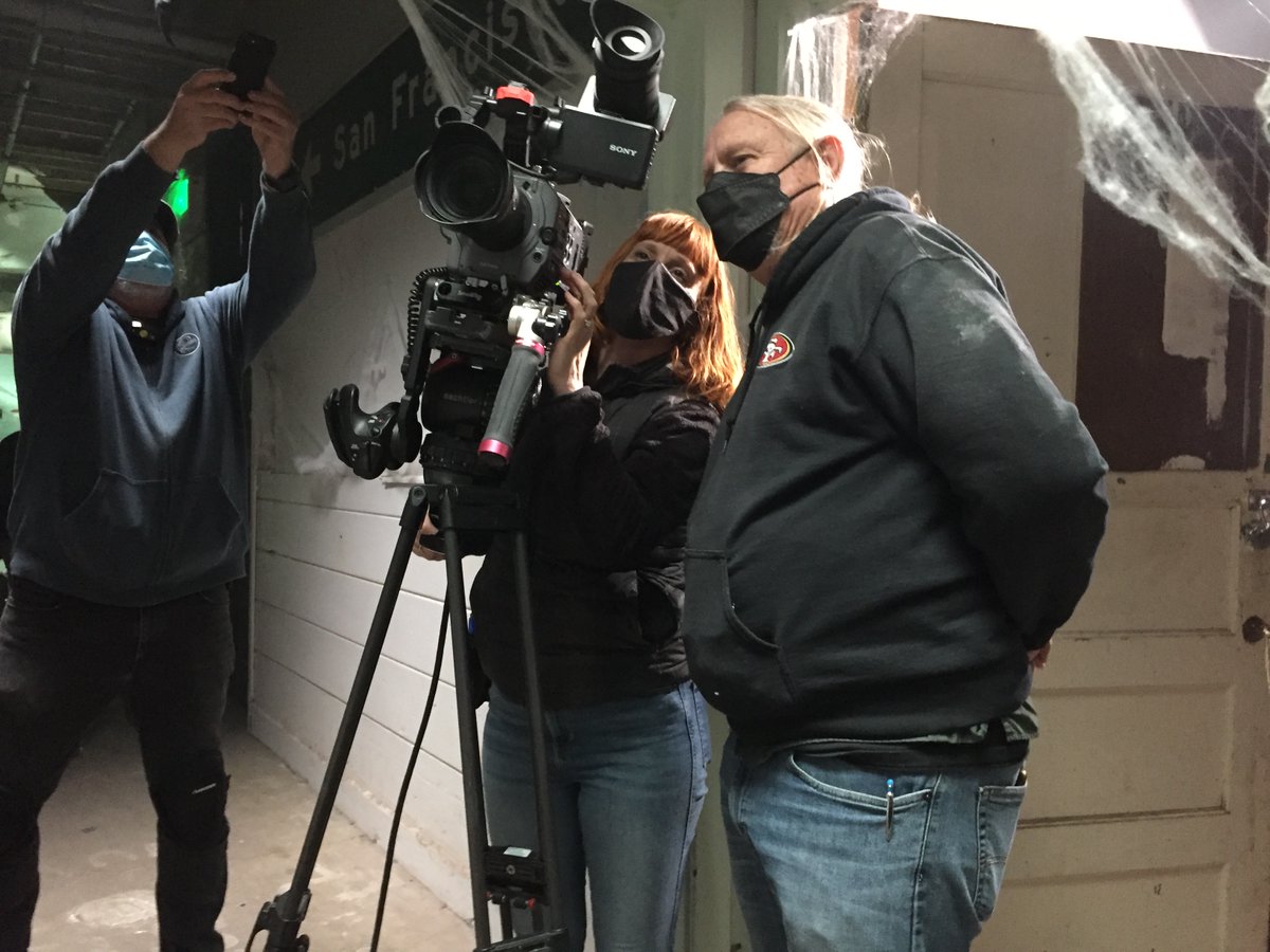lesbianstraits's tweet photo. Shoot day one- these are some interiors of our "Asylum" scene with our AMAZING talent and crew.
#lesbianstraits #LGBT #FilmTwitter #BayArea https://t.co/VDowIV7DIG