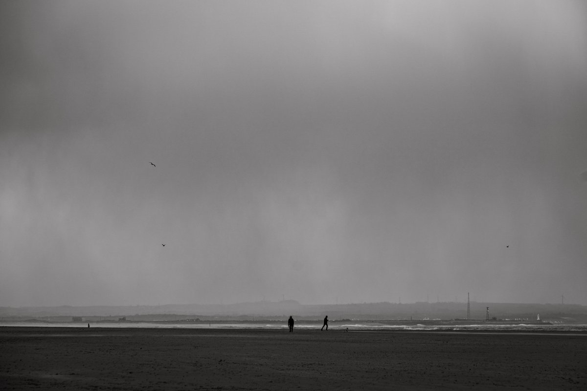 Grim up north

#blackandwhitephoto #winter #beach #thenorth #landscapephotography