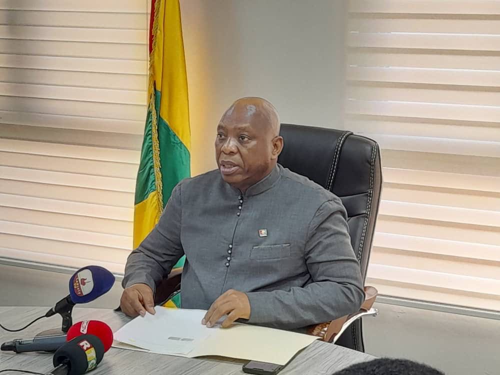 #DiplomatieGN

La crise politique entre la Russie et l’Ukraine: le Consul honoraire d’Ukraine en Guinée suspendu pour fautes lourdes.
➡️Intégralité: facebook.com/10006456778453…