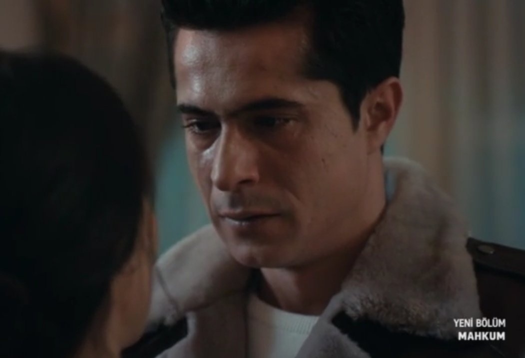 "Ben bu aşkın cenazesini tek başıma kaldırdım.. Sen yoktun..🥺💔"

#Mahkum • #BarBüg