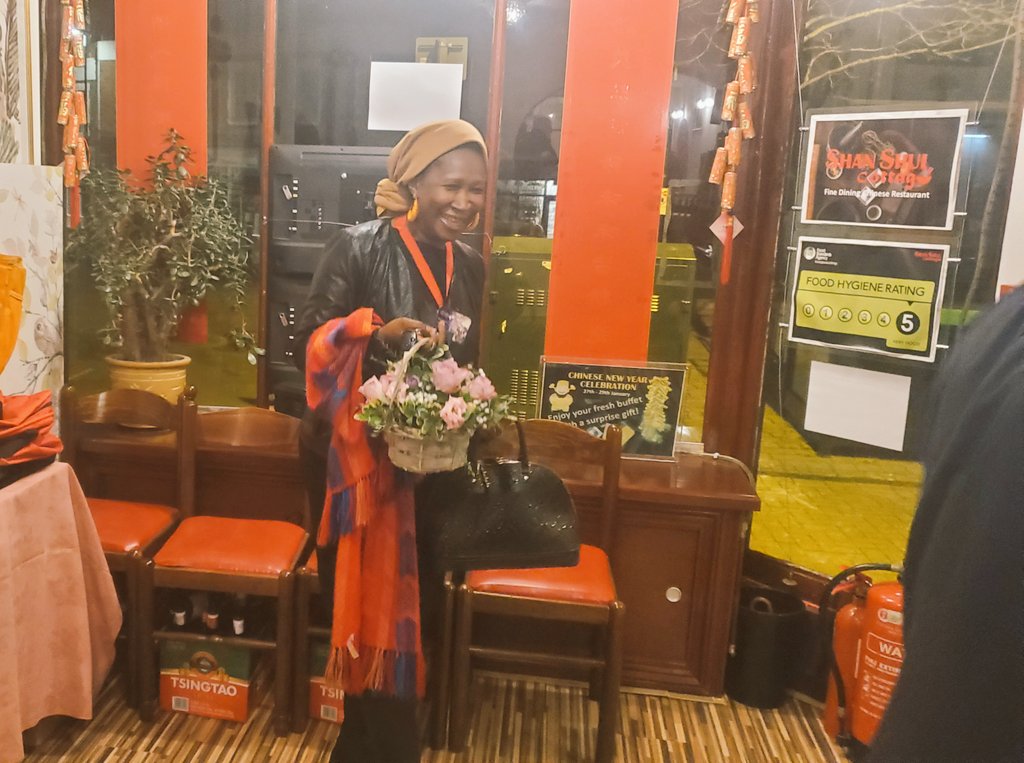 Baamagirl's tweet photo. As Deputy, I was pleased to stand in for Mayor @PaulDayMK representing our #NewportPagnell at @LLTCNews event. Thanks #MayorFarzanaKharawala for another great fundraising night with great buddies @mayorclare #MayorAndy #FlitwickTC
#❤NP https://t.co/HH009N4fh9