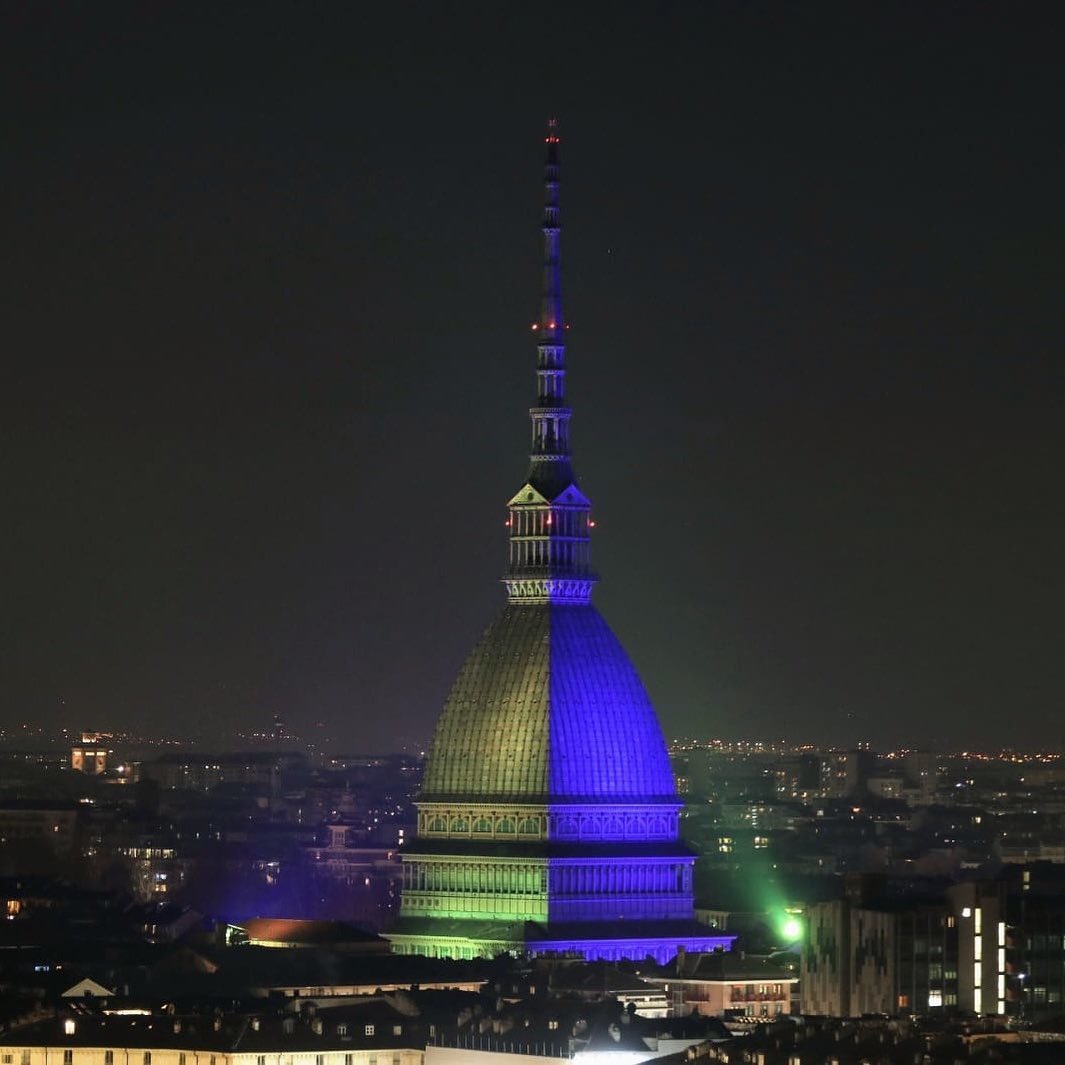 There is no doubt: We #StandWithUkraine.
📸: <a href="/twitorino/">Città di Torino</a>