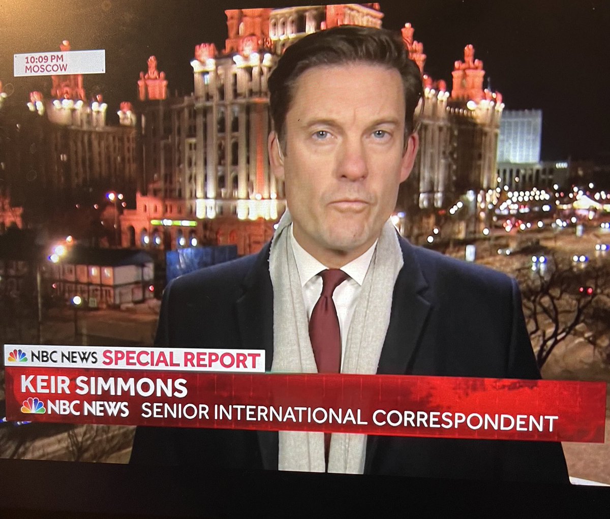 HRHMegSussex's tweet photo. Keir Simmons, a TRUE and REAL journalist, is in Moscow right now reporting on Russia's attack on #Ukraine. Good work, @KeirSimmons! Thanks for bringing us the real news. https://t.co/hfdv82hoh2