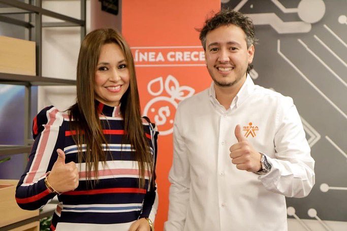 hernanfuentes's tweet photo. 🙌🏼 Hoy, con la presencia de todos los actores del ecosistema emprendedor, lanzamos nuestra nueva #LíneaCRECER, con la cual destinaremos capital semilla reembolsable por $60 mil millones a #EmprendedoresSENA en etapa temprana. 
@SENAComunica #FondoEmprenderSENA https://t.co/HUsb0PGcoP