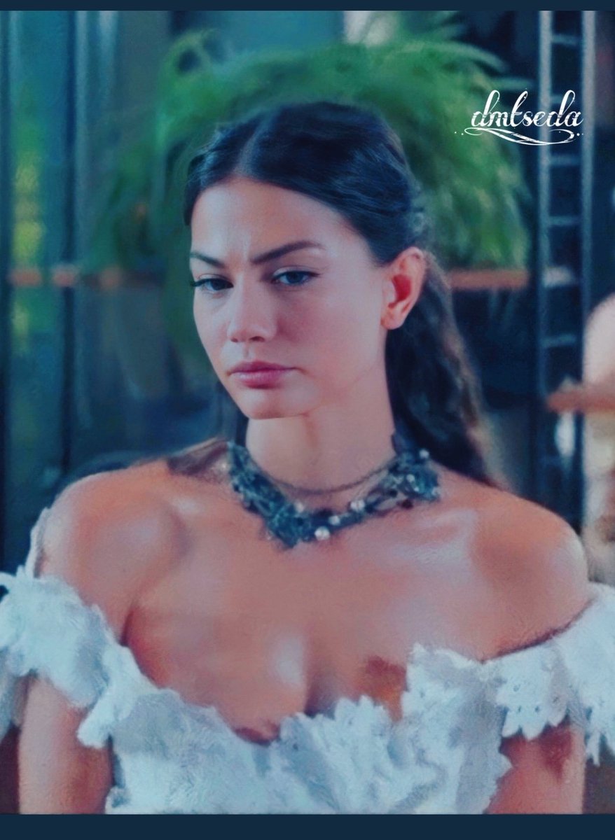 Nasıl güzelsin  üzgün durma  üzülüyorum.💋 #DemetÖzdemir