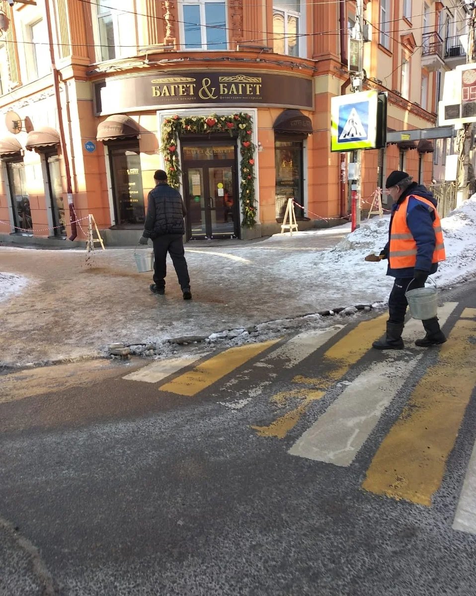 Spec_Avto67's tweet photo. Посыпаем на улице Большой Советской
#спецавто #спецавтосмоленск #смоленск #спец_авто #спец_авто67 #спецавто67 #мойсмоленск #ялюблюсмоленск  #зимавсмоленске #зимнийсмоленск #зима  #уборкаснега #smolensk #specavto #spec_avto #specavto67 #spec_avto67 https://t.co/I95ZpW1jQf