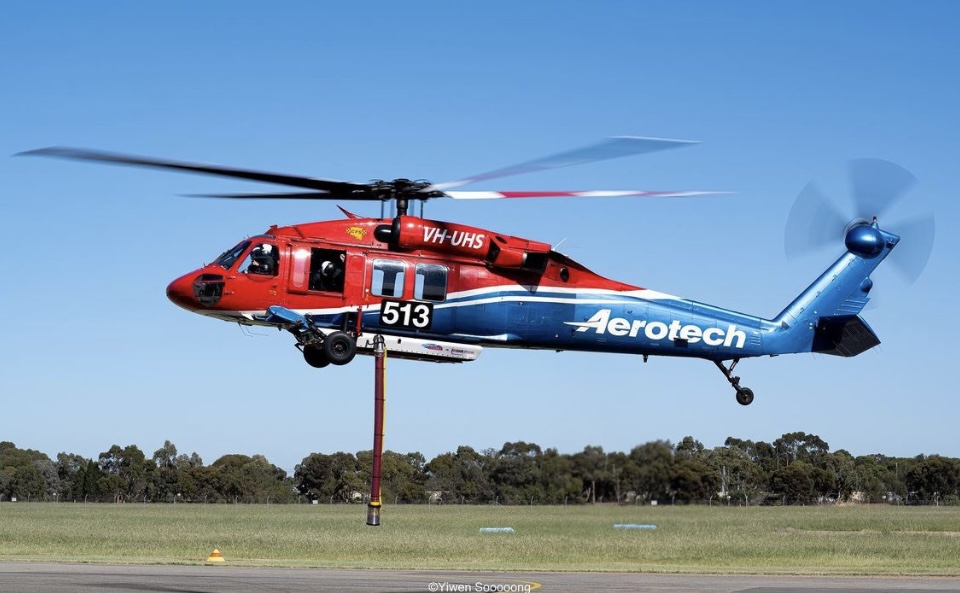 aerialfiremag's tweet photo. Hereâs a great look at the striking red, white and blue livery sported by Aerotechâs UH-60 Black Hawk - Helitack 513. This photo was recently taken at Parafield Airport Photo by@yiwen_song_
#aerialfire #aerialfirefighting #fireaviation #firefighting #firepilot #fireattack #fire https://t.co/erztSTbC93
